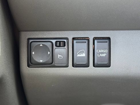 Used 2016 Nissan Frontier SV w/ SV Value Truck Package AWD/4WD image 19