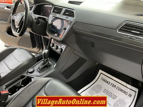 Used 2019 Volkswagen Tiguan SEL Premium AWD/4WD image 34