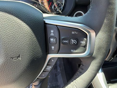 Used 2025 RAM 1500 Big Horn AWD/4WD image 27