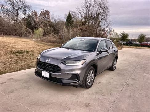 Certified 2026 Honda HR-V LX image 2