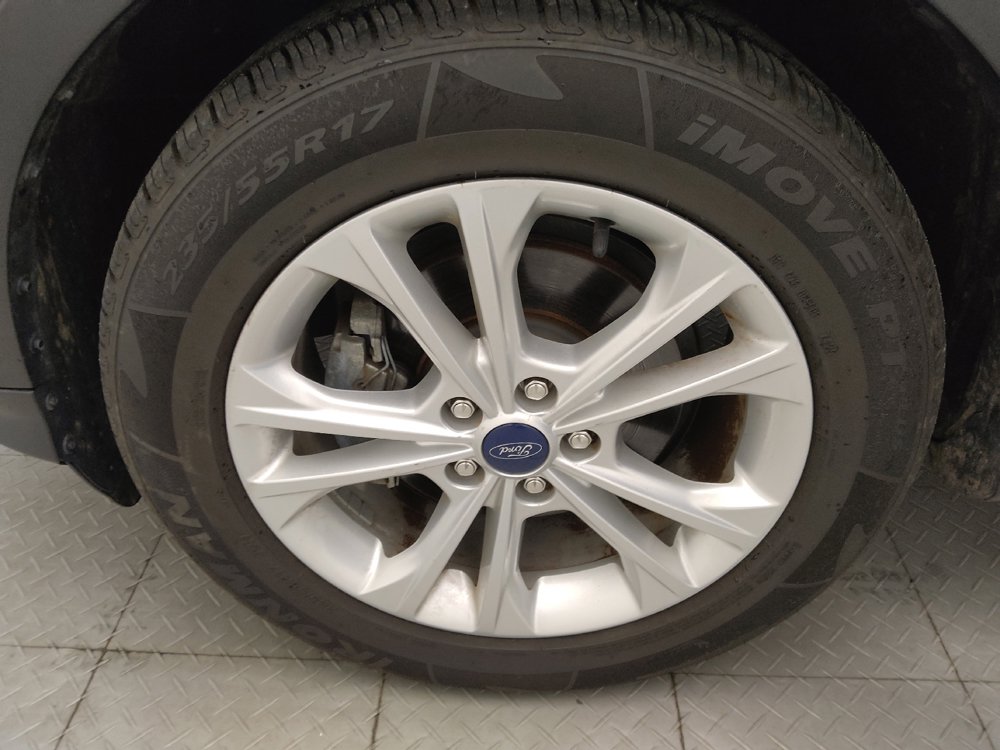 Used 2018 Ford Escape SE w/ Ford Safe & Smart Package FWD image 31