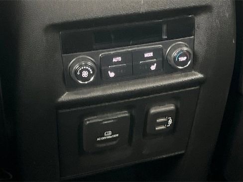 Used 2020 Chevrolet Traverse High Country image 15