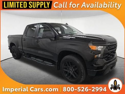 Used 2023 Chevrolet Silverado 1500 Custom AWD/4WD image 1