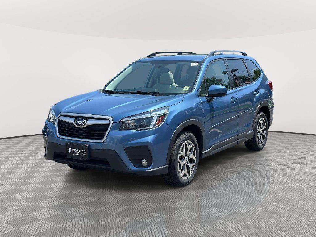 Used 2021 Subaru Forester Premium AWD/4WD image 2