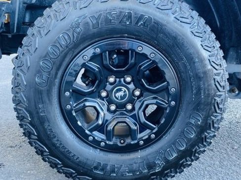 Used 2022 Ford Bronco Wildtrak image 6