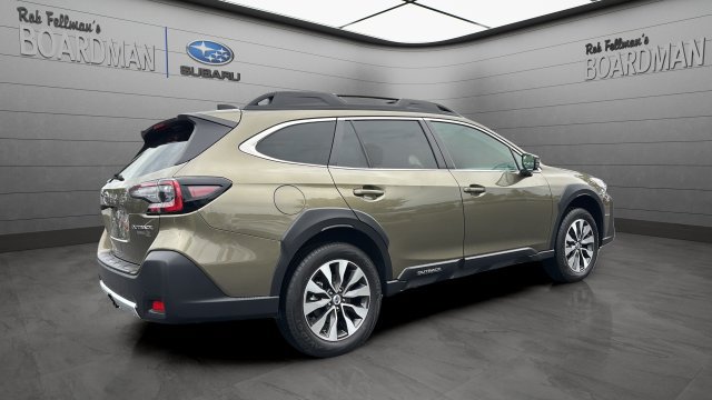 Used 2025 Subaru Outback Limited AWD/4WD image 4