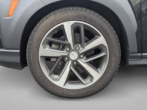 Used 2019 Hyundai Kona Ultimate image 9