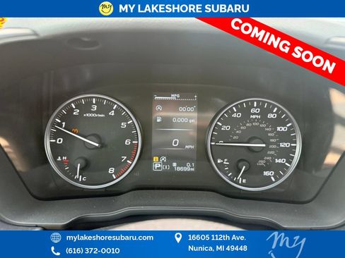 Used 2025 Subaru Forester Premium AWD/4WD image 11