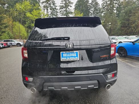Certified 2024 Honda Passport TrailSport image 6