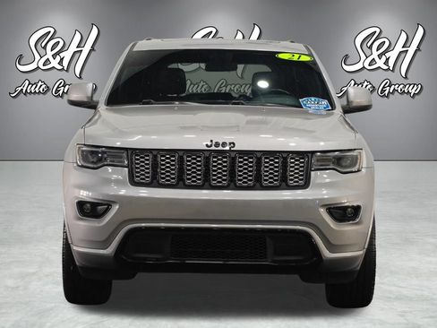 Used 2021 Jeep Grand Cherokee Laredo X AWD/4WD image 13