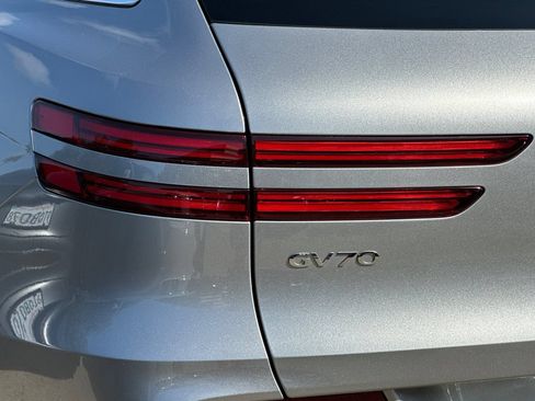 Used 2025 Genesis Electrified GV70 AWD/4WD image 35