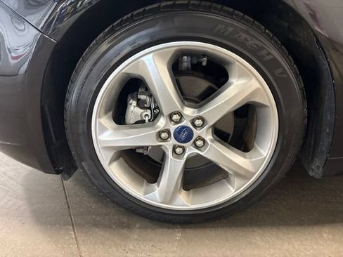 Used 2020 Ford Fusion SE FWD image 7