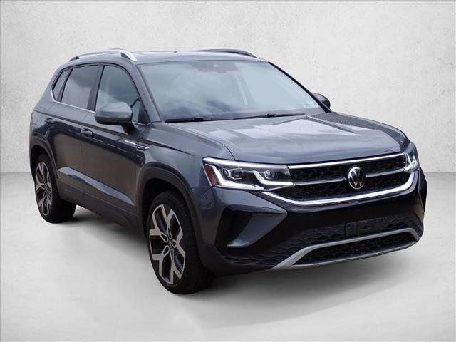Used 2023 Volkswagen Taos SEL AWD/4WD image 5