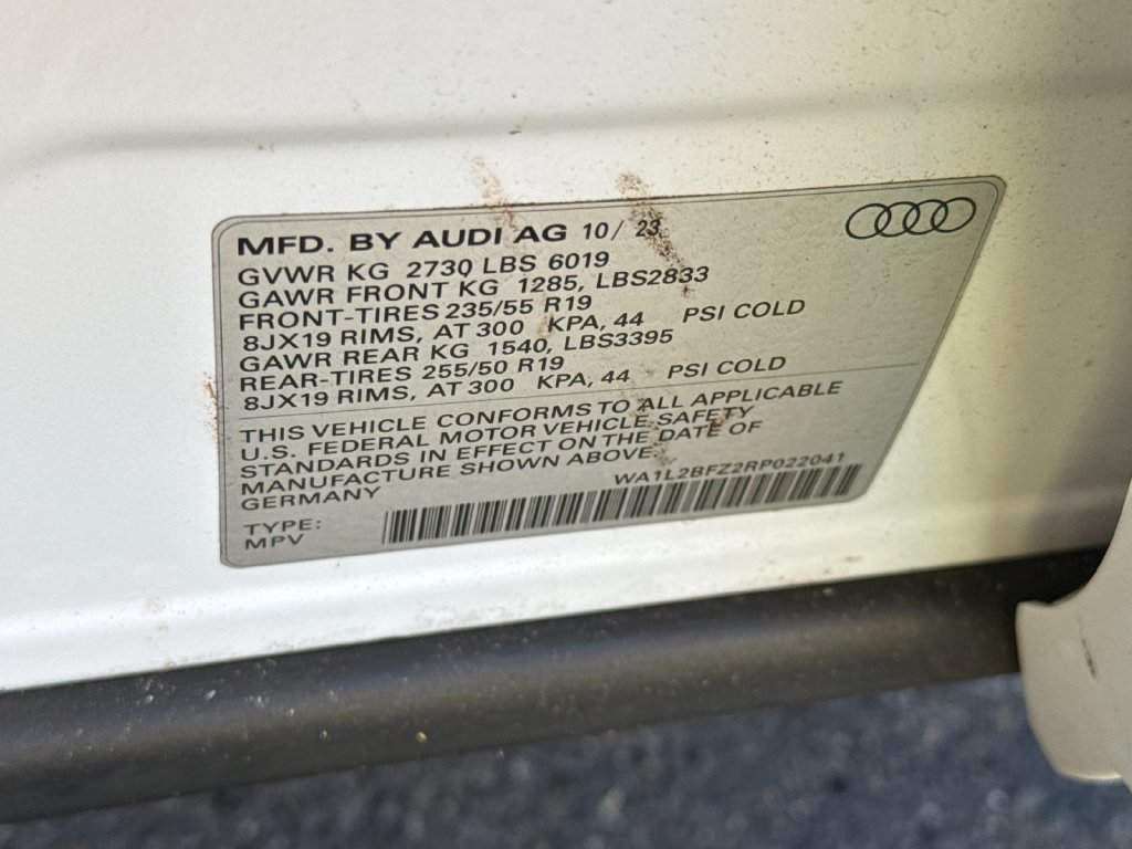 Certified 2024 Audi Q4 e-tron Premium Plus w/ Premium Plus AWD/4WD image 39