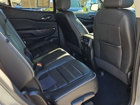Used 2023 GMC Acadia Denali image 15