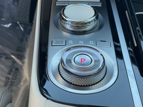 Used 2023 Genesis G80 2.5T image 17
