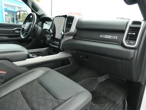 Used 2022 RAM 1500 Big Horn AWD/4WD image 14