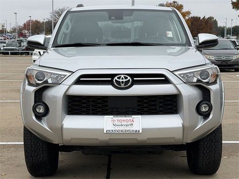 Used 2022 Toyota 4Runner SR5 image 8