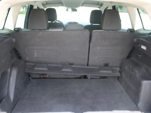 Used 2018 Ford Escape S FWD image 28