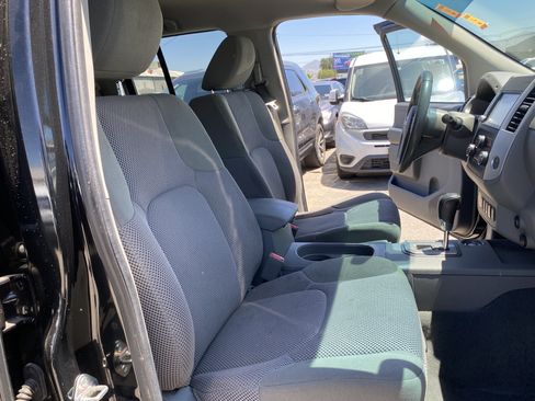 Used 2020 Nissan Frontier SV RWD image 23