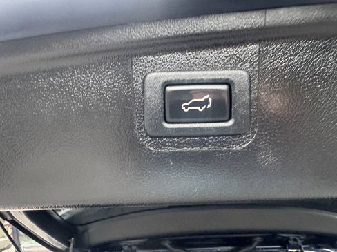 Used 2018 Subaru Outback 2.5i Limited AWD/4WD image 21