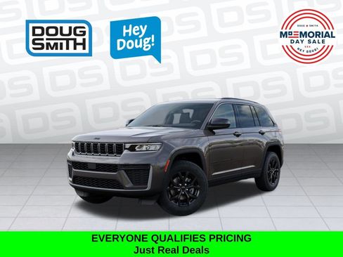New 2026 Jeep Grand Cherokee Altitude AWD/4WD image 1