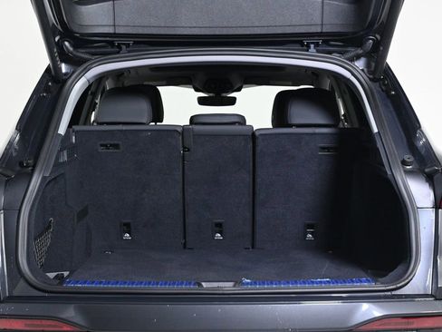 Used 2025 Audi Q5 Premium Plus w/ Premium Plus image 21