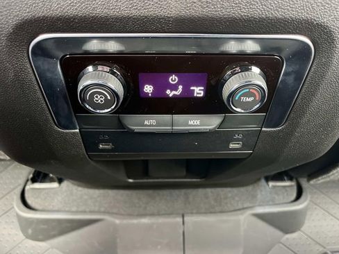 New 2026 Chevrolet Suburban LS RWD image 18