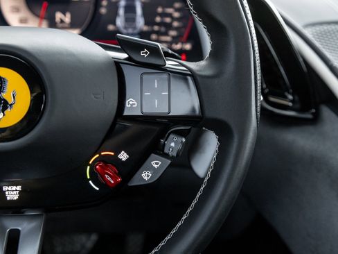 Used 2022 Ferrari Roma image 16