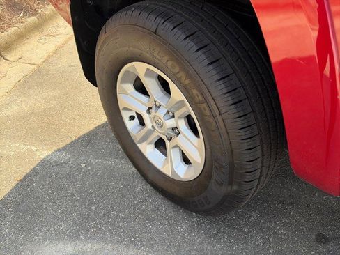 Used 2022 Toyota 4Runner SR5 image 13