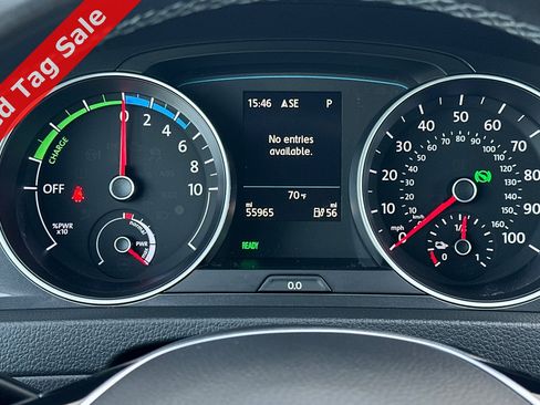 Used 2017 Volkswagen e-Golf SEL Premium image 25