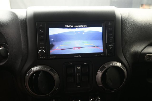 Used 2018 Jeep Wrangler Unlimited Sport S AWD/4WD image 12