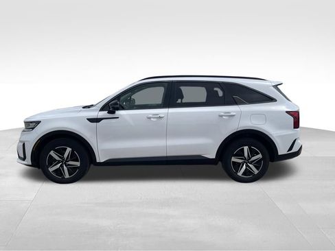 Used 2021 Kia Sorento S FWD image 4