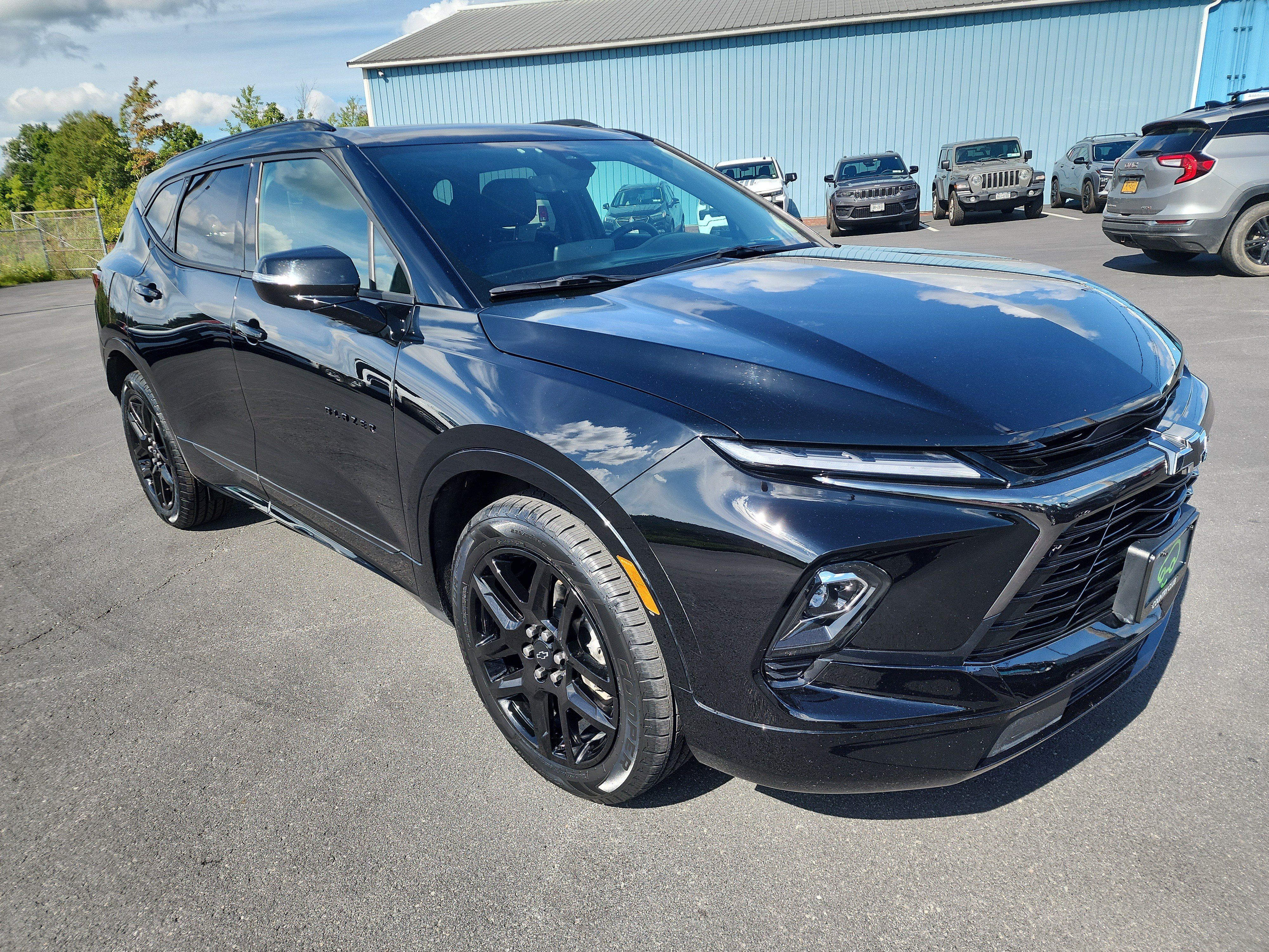 Certified 2025 Chevrolet Blazer RS w/ Driver Confidence II Package AWD/4WD image 2