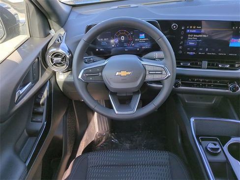 New 2026 Chevrolet Equinox LT image 16