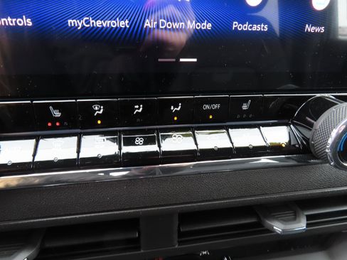 New 2025 Chevrolet Colorado Trail Boss w/ Midnight Edition image 27