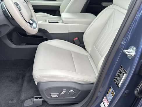 Used 2025 Hyundai Santa Fe SEL AWD/4WD image 17