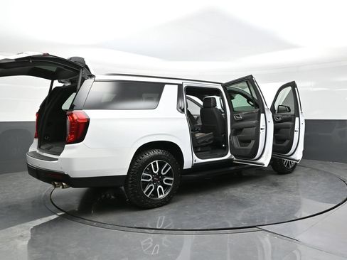 Used 2023 GMC Yukon XL AT4 AWD/4WD image 53