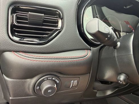 Used 2023 Dodge Durango GT AWD/4WD image 17