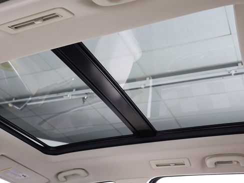 Used 2020 Cadillac XT6 Premium Luxury image 25