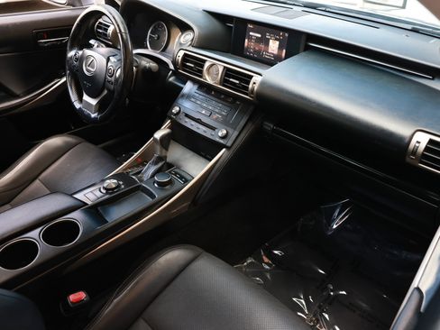 Used 2016 Lexus IS 200t image 21