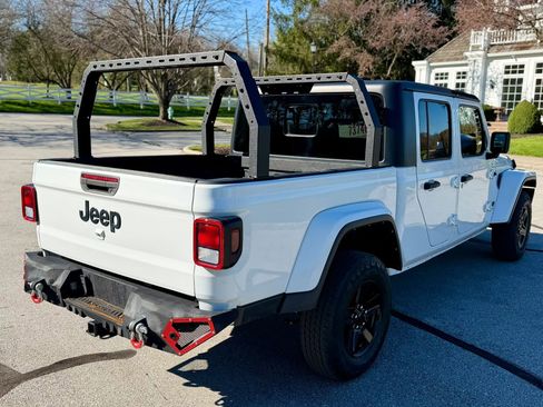 Used 2022 Jeep Gladiator Sport image 5