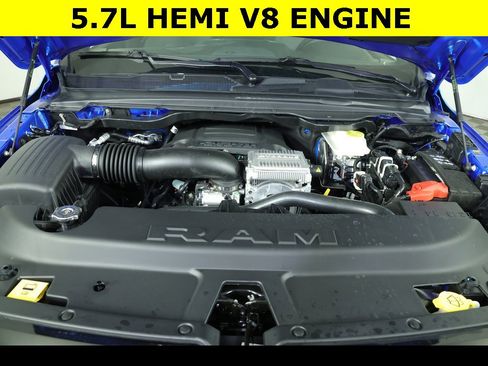 New 2026 RAM 1500 4x4 Crew Cab image 2