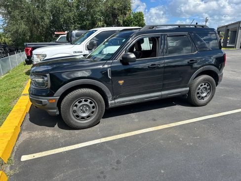 Used 2021 Ford Bronco Sport Badlands w/ Badlands Package AWD/4WD image 3