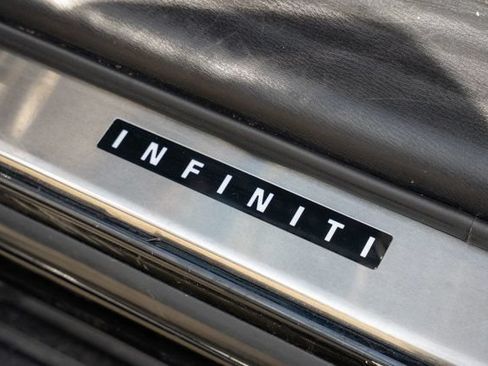 Used 2015 INFINITI QX80 4WD w/ Theater Package image 39