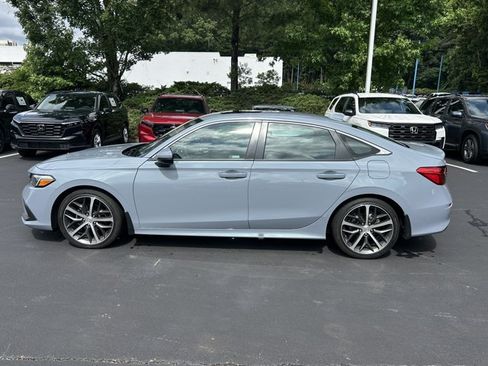 Used 2024 Honda Civic Touring image 9