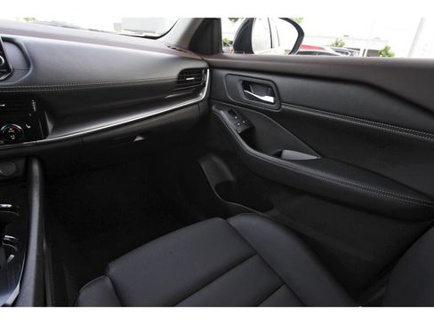 Used 2023 Nissan Rogue SV w/ SV Premium Package FWD image 13