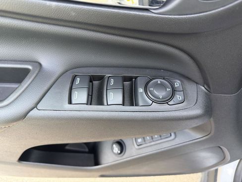 Used 2020 Chevrolet Equinox Premier AWD/4WD image 11