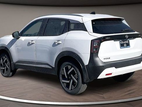 New 2026 Nissan Kicks SV w/ SV Premium Package image 3