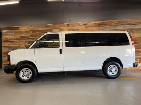 Used 2016 Chevrolet Express 2500 LS image 17